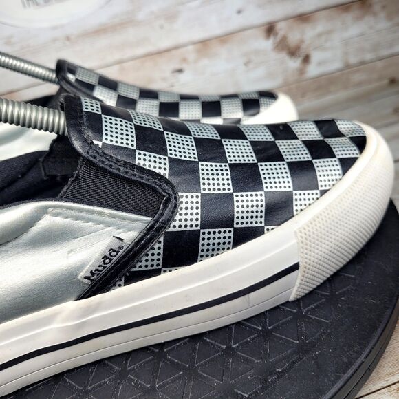 Mudd Brand Women Size 9 Checkerboard Rainbow Poppy-O Skater shoes - Picture 2 of 10